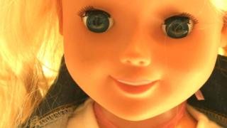 German parents told to destroy Cayla dolls over hacking fears - BBC News