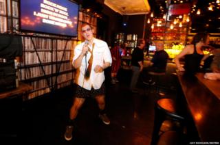 Day in pictures: 13 March 2015 - BBC News