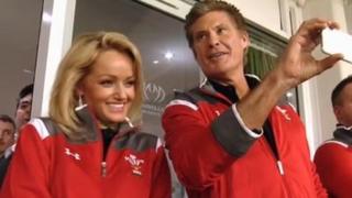 David Hasselhoff Marries Welsh Girlfriend In Italy - BBC News