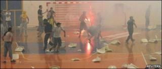 Handball fans fighting