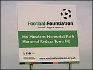 Mo Mowlam Memorial Park sign