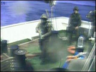 Israeli soldiers on aid ship