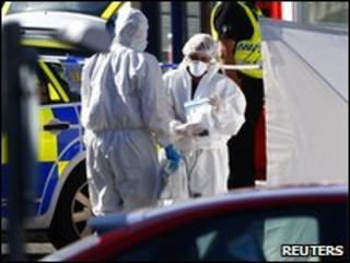 Forensic officers in Duke Street
