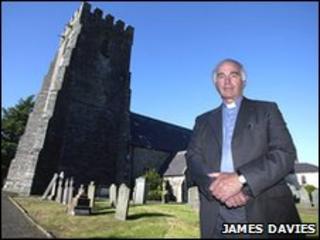 Rev John Powell