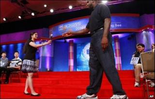 Shaquille O'Neal (R) and Kavya Shivashankar at the 2010 National Spelling Bee