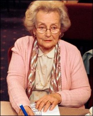 Margaret John in BBC comedy Eyes Down