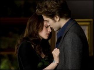 Robert Pattinson and Kristen Stewart
