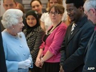 Queen with civil service staff