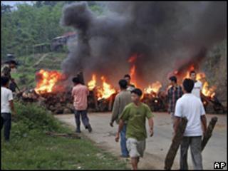 A road block by Naga group in Manipur