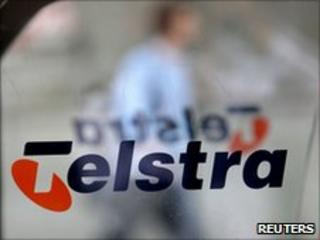 Telstra telephone booth