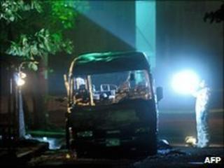 Torched bus in Mejicanos, near San Salvador, on 20/6/2010