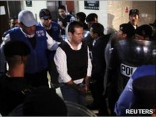 Brothers Francisco and Jose Valdes Paiz leaving the courthouse