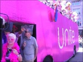 A Unite bus