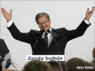 Bronislaw Komorowski at his election headquarters in Warsaw - 4 July 2010