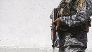 Iraqi police officer
