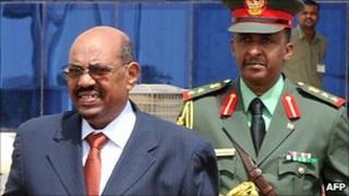 Sudan President Omar al-Bashir leaves Khartoum (21/07)