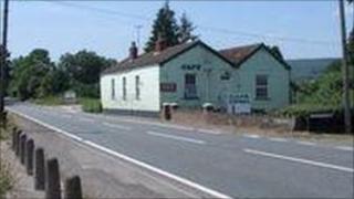 Silver Fox cafe on A48