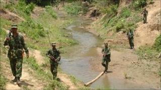 Bangladeshi army on manoeuvres