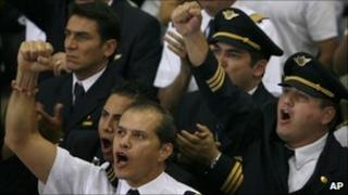 Protesting Mexicana pilots at Mexico City airport, August 1 2010