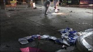 Investigators check Zamboanga airport for clues to the bombing 5 Aug 2010