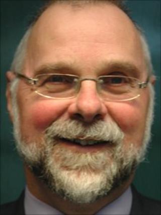 Alan Lewis