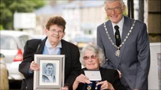 Marjorie Preston and Kath Brooks