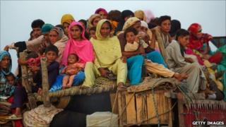 Displaced villagers on the outskirts of Muzaffargarh in Punjab, Pakistan