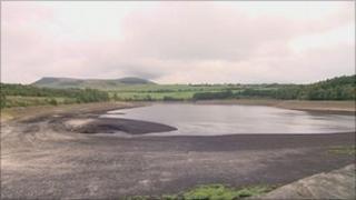 Low reservoir