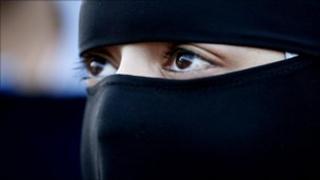 Woman wearing a niqab (generic)