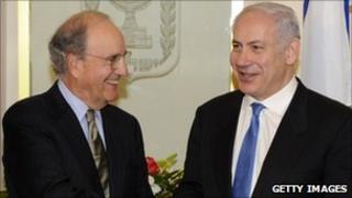 Special Envoy George Mitchell (l) and Israeli Prime Minister Benjamin Netanyahu in Jerusalem on 11 August 2010. (Photo: Israeli Government press office)