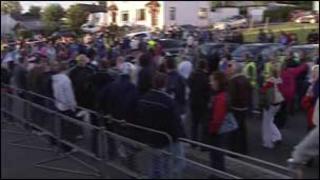 parade spectators