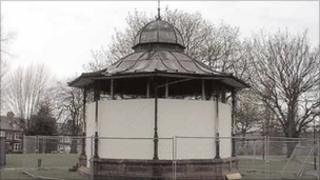 North Lodge Park bandstand
