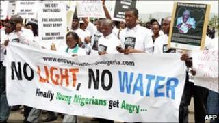 People protesting at lack of power (file photo)