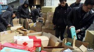Chinese seizure of counterfeit cigarettes - 2005 file pic