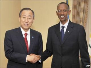 Ban Ki-moon shakes hands with Paul Kagame (8 September 2010)