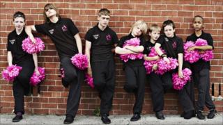 Dazl Diamond cheerleaders