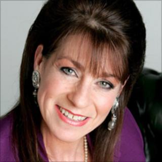 Viv Hope (Deena Payne)