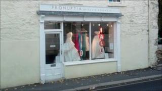 Pronuptia shop