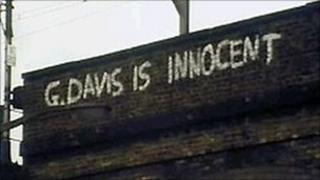'G. Davis is innocent' slogan