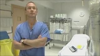 Dr Carl Brookes