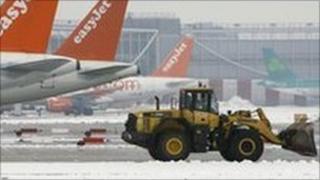 Aircraft on the runway at Gatwick during the snow in January 2010