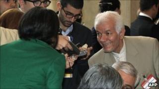 Iran delegate Mohammad Ali Qanezadeh talks with journalists after a meeting on Afghanistan in Rome (18 October 2010)