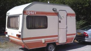 the caravan which carried three women and seven children
