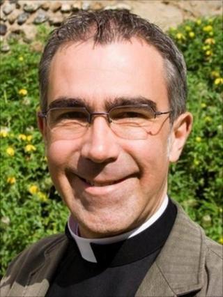 St Edmundsbury Cathedral acting dean to go to St Paul's - BBC News