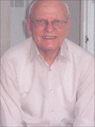 Roy Elderfield
