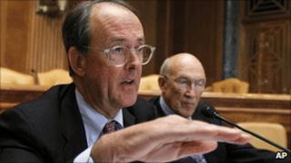 Erskine Bowles, front, and Alan Simpson