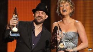 Remaining Sugarland members Kristian Bush and Jennifer Nettles