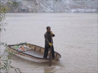 Wei Xinpeng plies his gruesome trade on the Yellow River