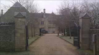 Shipton Manor