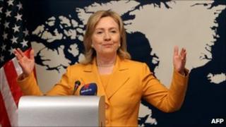 US Secretary of State Hillary Clinton speaking in Manama, Bahrain (3 Dec 2010)